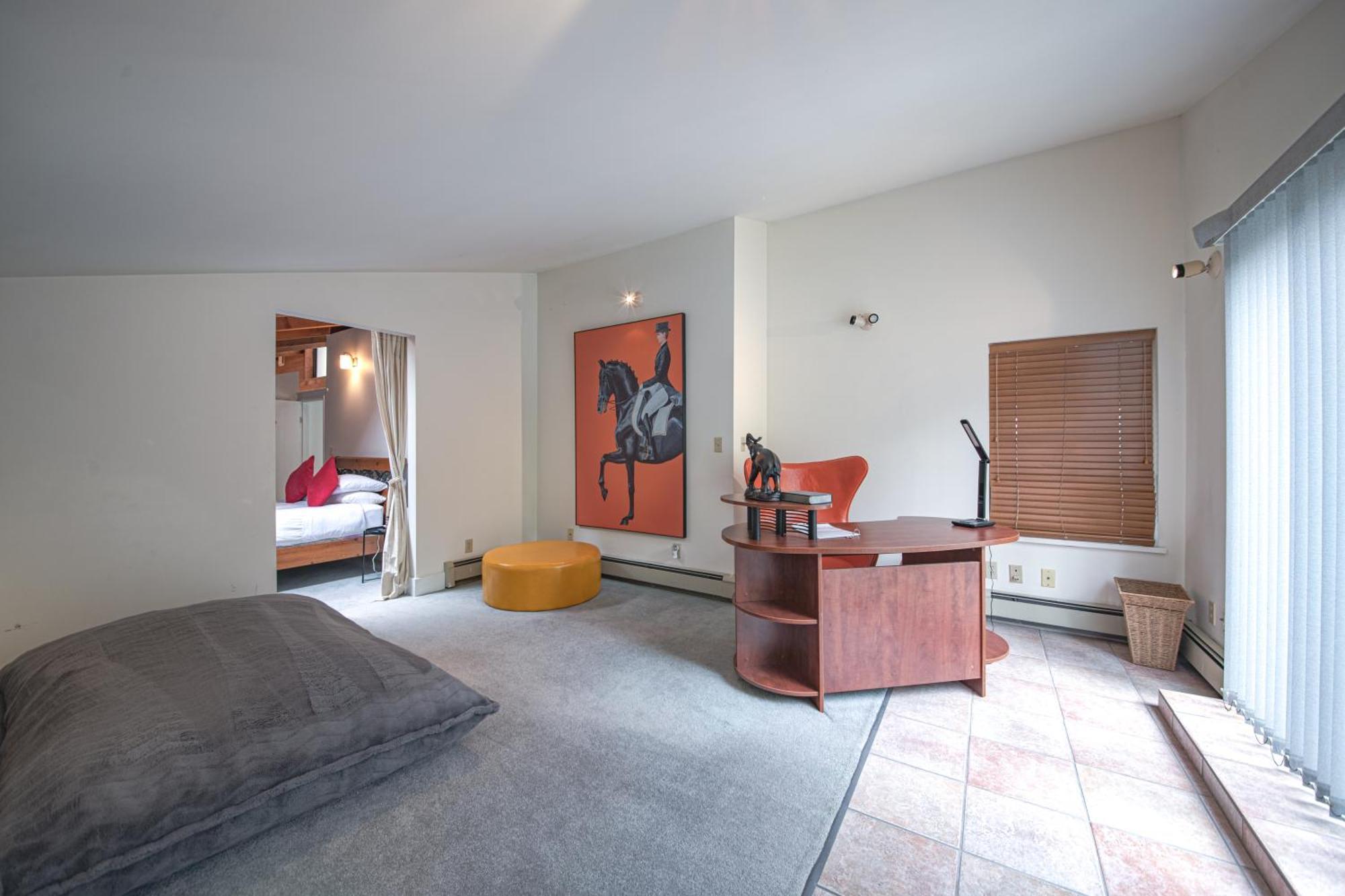 Cypress: Private Bedroom/Bathroom/Office, With Shared Pool, Hot Tub นอร์ทแวนคูเวอร์ ภายนอก รูปภาพ